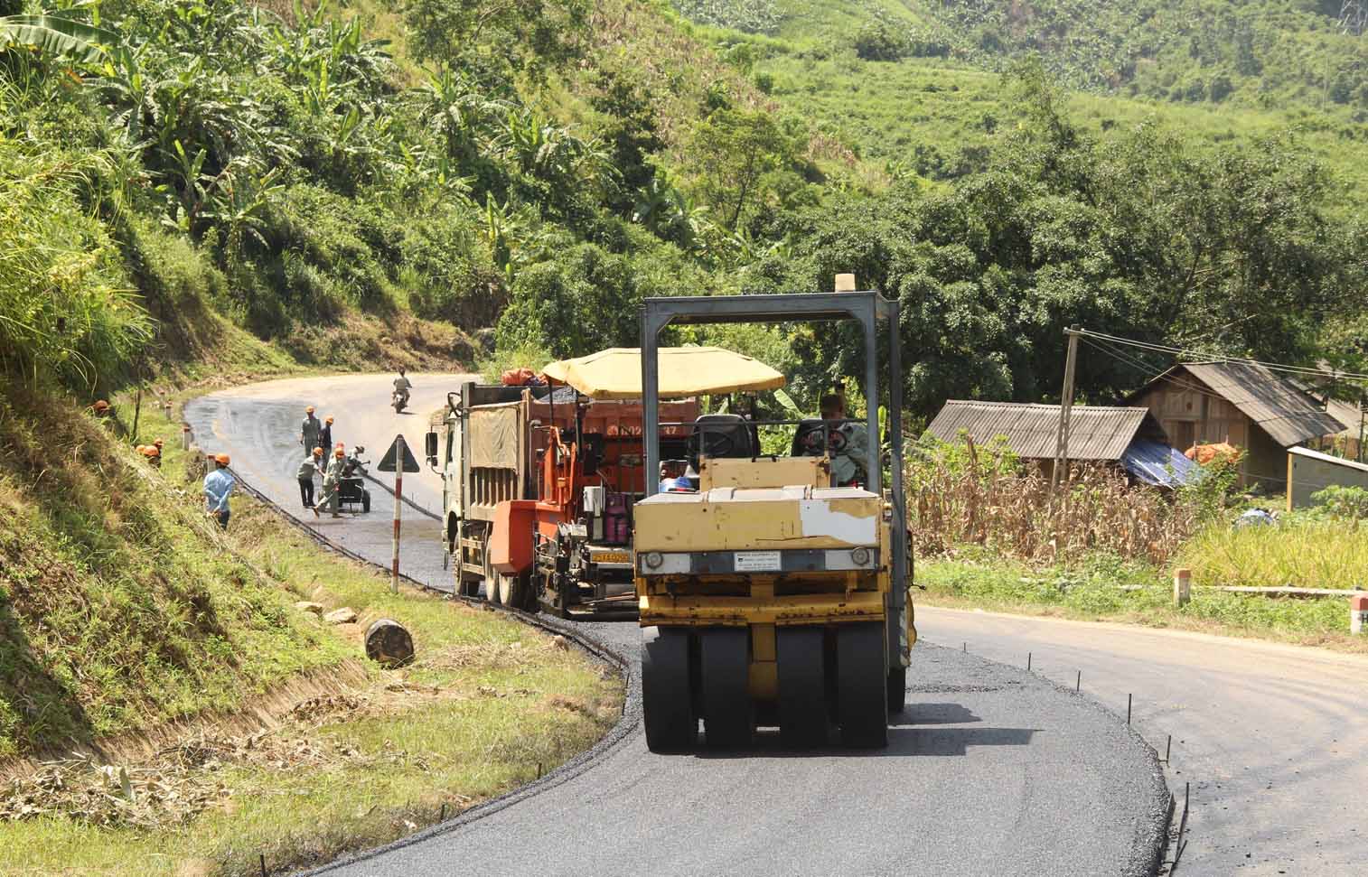 Đi trước mở đường - tạo đà phát triển